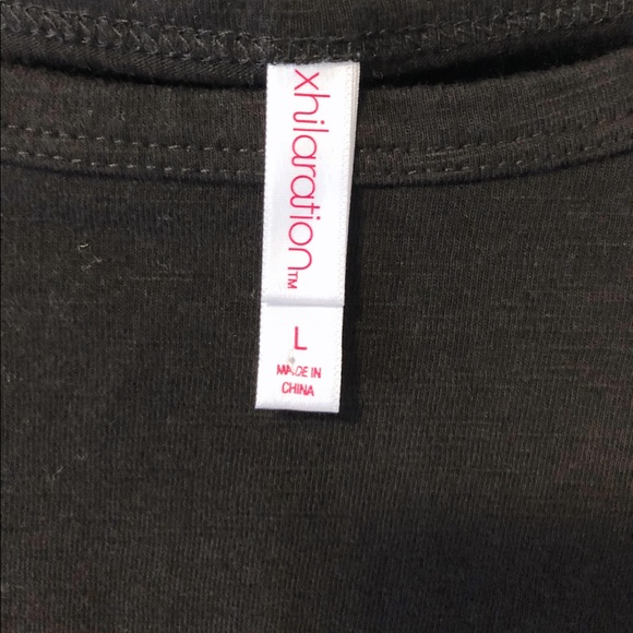 XHILARATION | Black Twist Crop Top - Picture 3 of 4